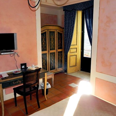 Hotel Antichi Feudi Dimora D'Epoca Teggiano Pokój zdjęcie