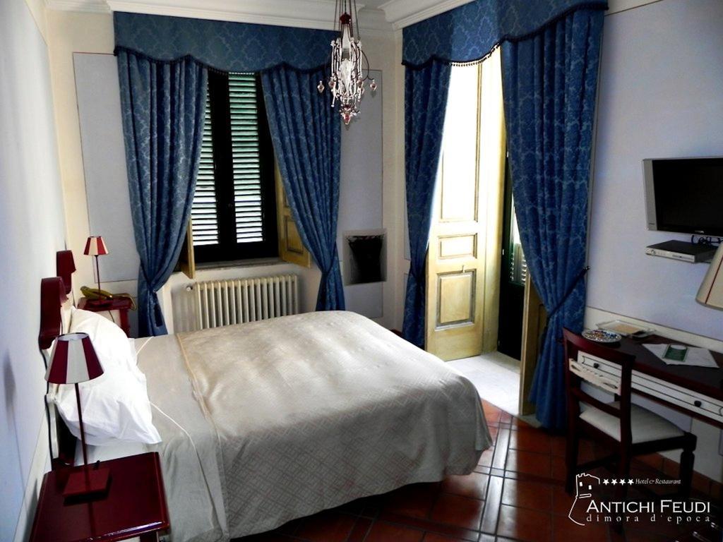 Hotel Antichi Feudi Dimora D'Epoca Teggiano Zewnętrze zdjęcie