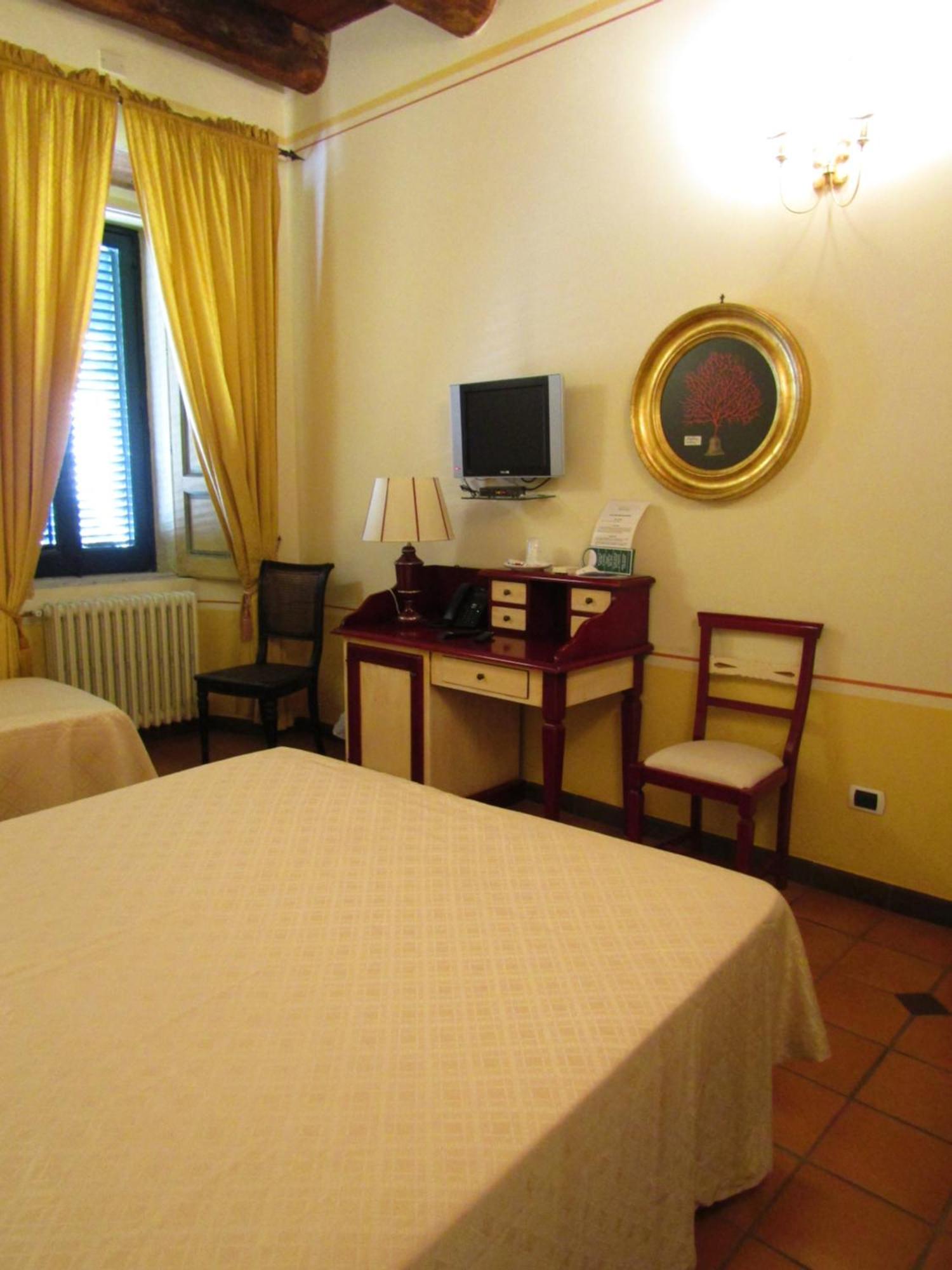 Hotel Antichi Feudi Dimora D'Epoca Teggiano Pokój zdjęcie