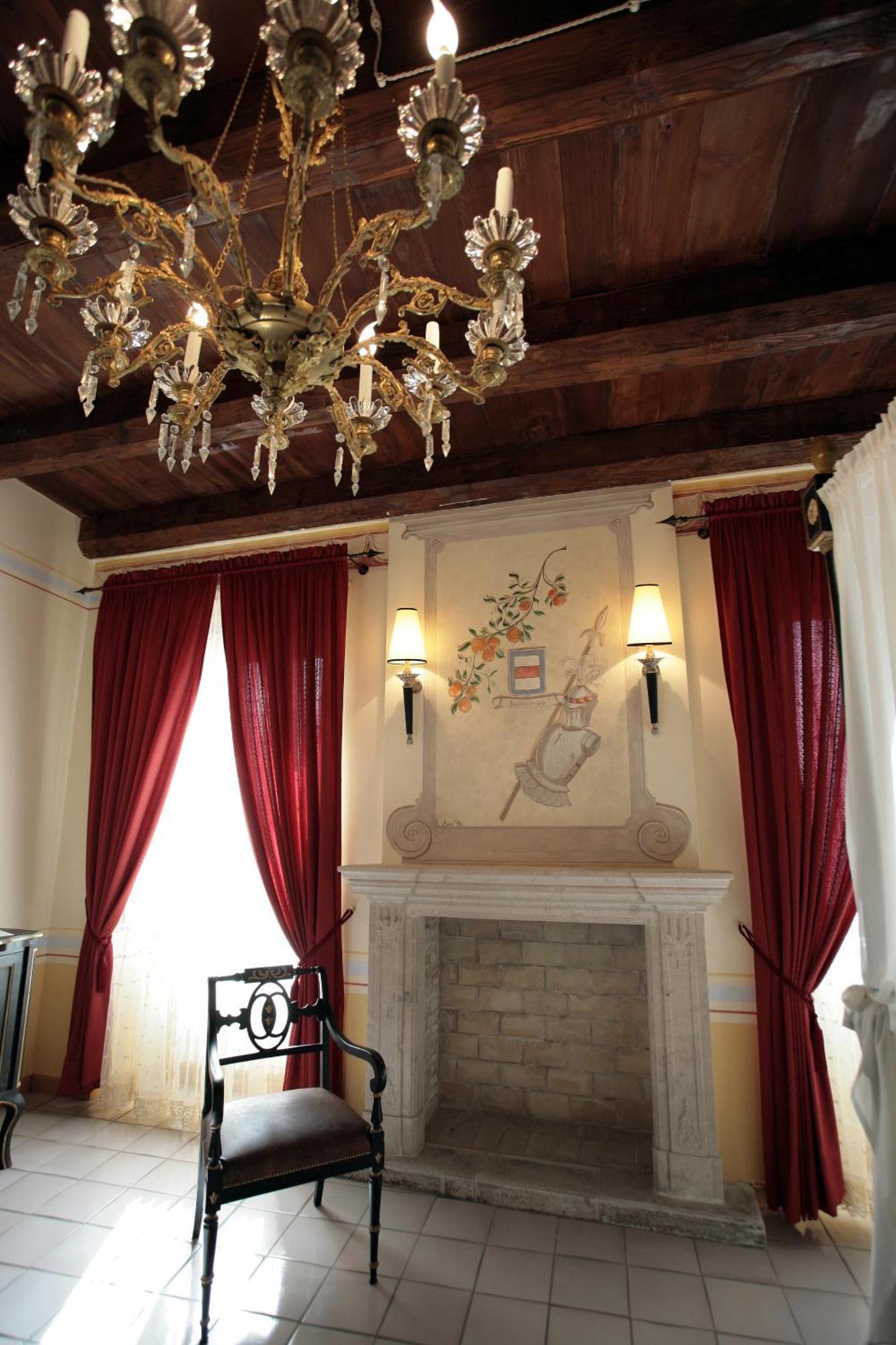 Hotel Antichi Feudi Dimora D'Epoca Teggiano Pokój zdjęcie