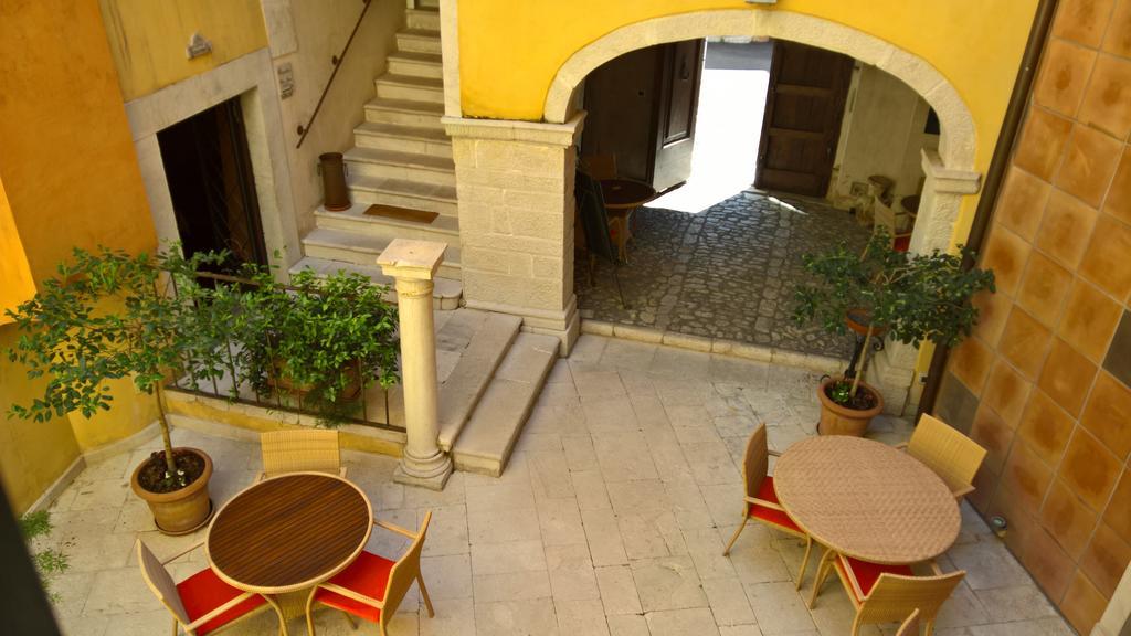 Hotel Antichi Feudi Dimora D'Epoca Teggiano Zewnętrze zdjęcie